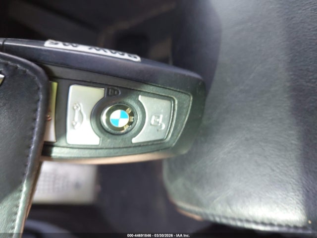 2013 BMW M5 — миниатюра 11