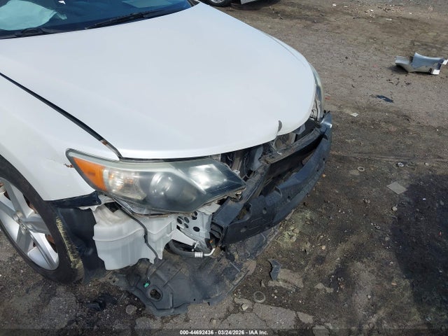 2014 Toyota CAMRY SE 缩略图 21