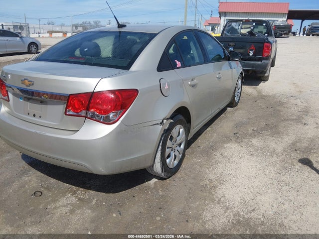 CHEVROLET CRUZE LS AUTO - 4