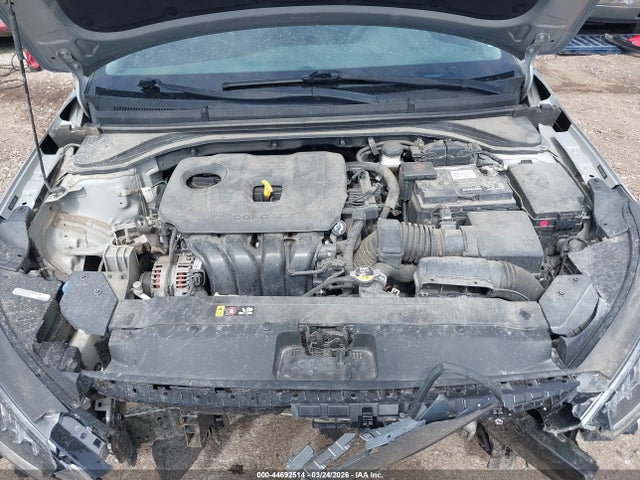 HYUNDAI ELANTRA SEL - 10