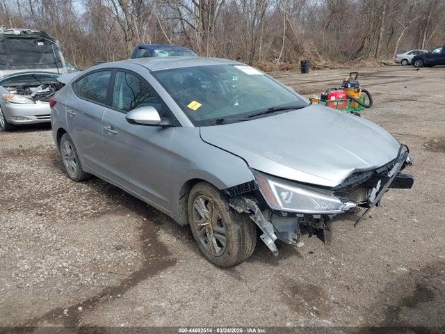 HYUNDAI ELANTRA SEL - 1