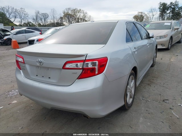 TOYOTA CAMRY - 4