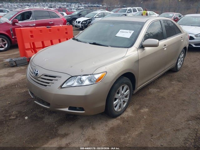 TOYOTA CAMRY - 2