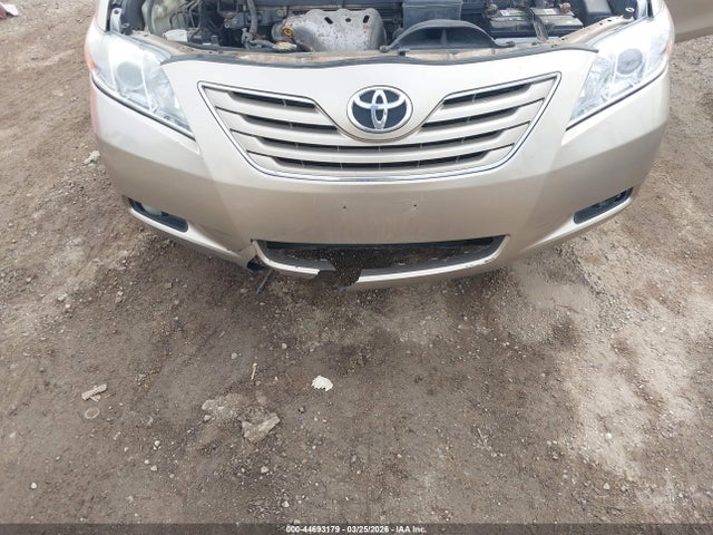 TOYOTA CAMRY - 6