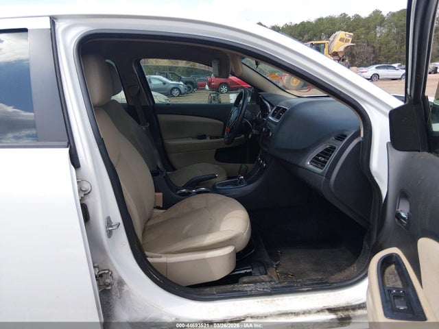 DODGE AVENGER SE - 5