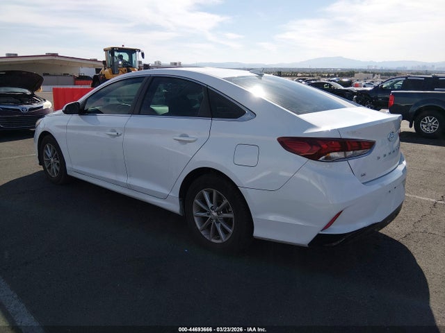 HYUNDAI SONATA SE - 3