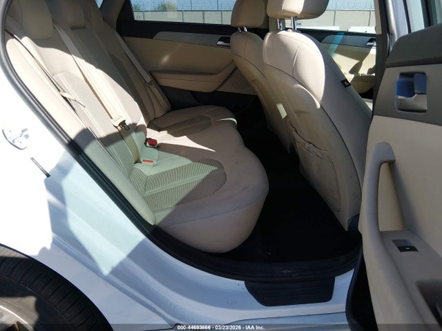 HYUNDAI SONATA SE - 8