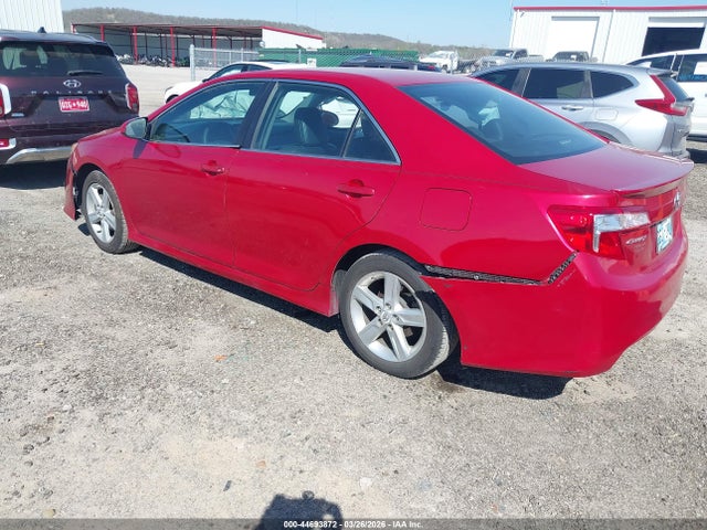 TOYOTA CAMRY - 3