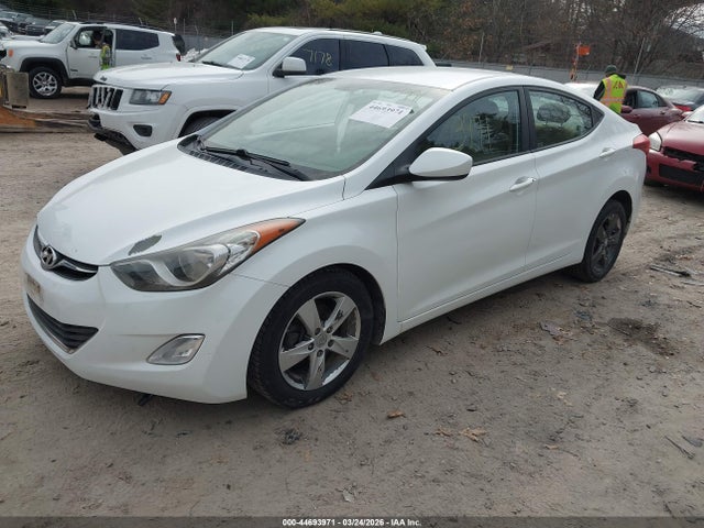 HYUNDAI ELANTRA GLS - 2