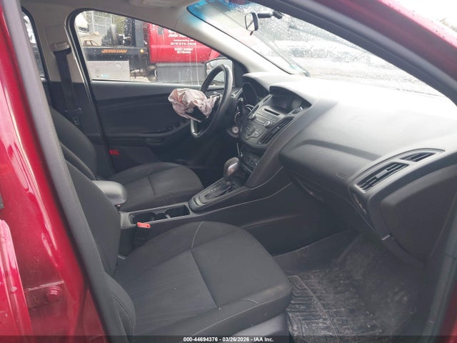 FORD FOCUS SE - 5