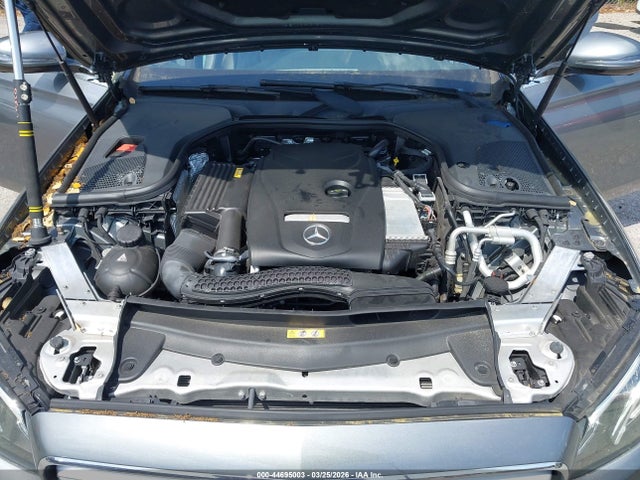 MERCEDES-BENZ E-CLASS - 10