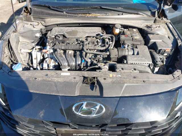 HYUNDAI ELANTRA - 10