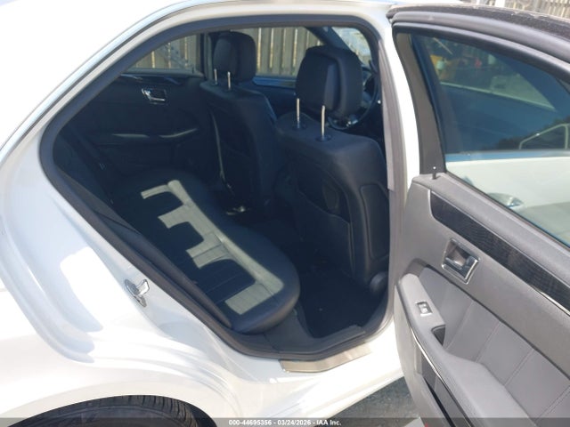 MERCEDES-BENZ E-CLASS - 8