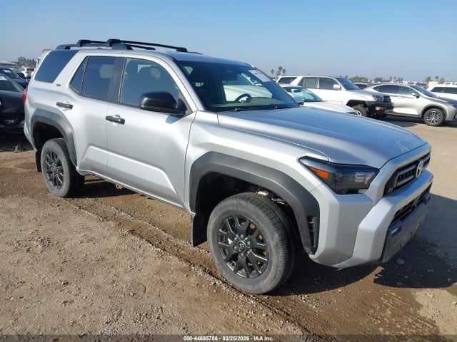 2025 TOYOTA 4RUNNER SR5