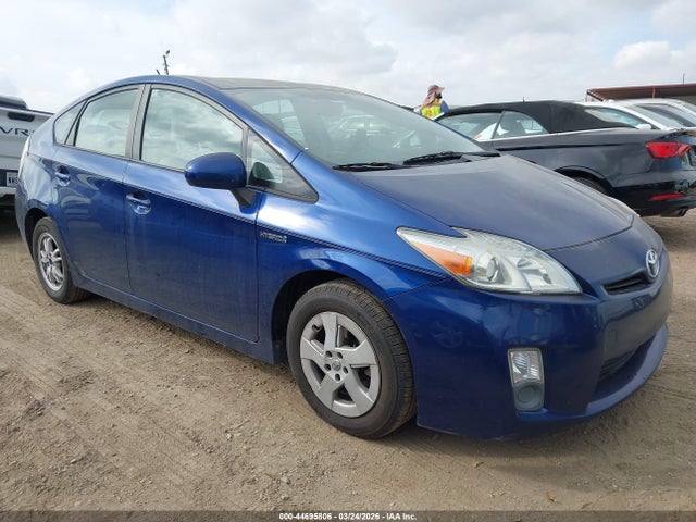 TOYOTA PRIUS - 1