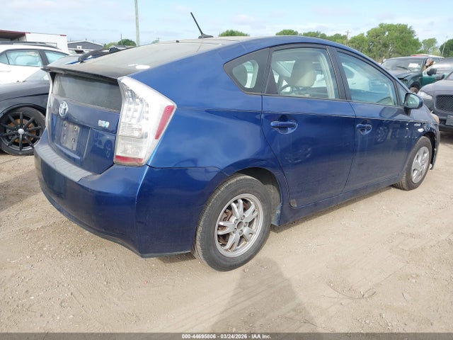 TOYOTA PRIUS - 4