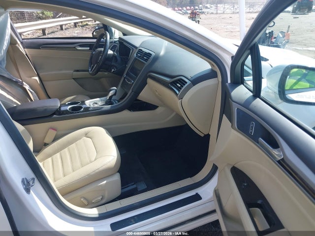 FORD FUSION HYBRID SE - 5