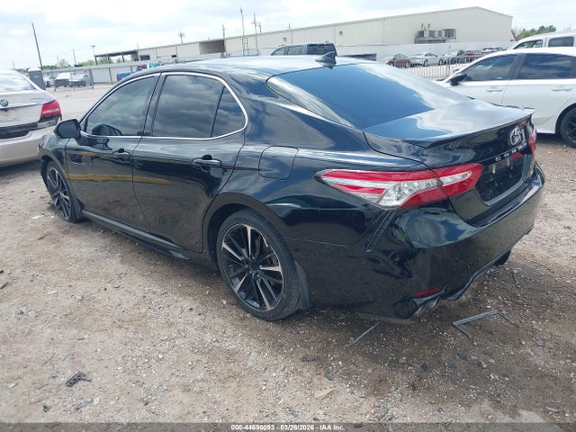 2019 Toyota CAMRY XSE 照片 3