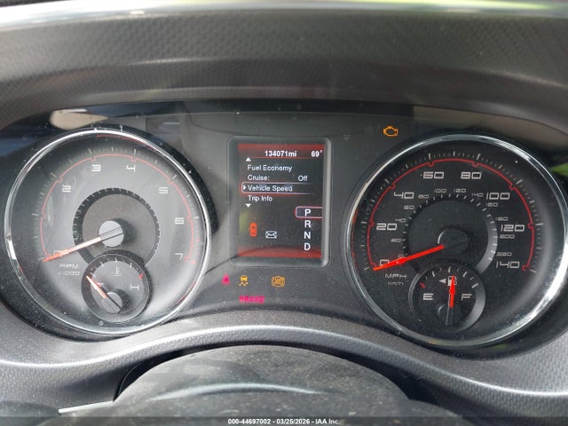 DODGE CHARGER SE - 7