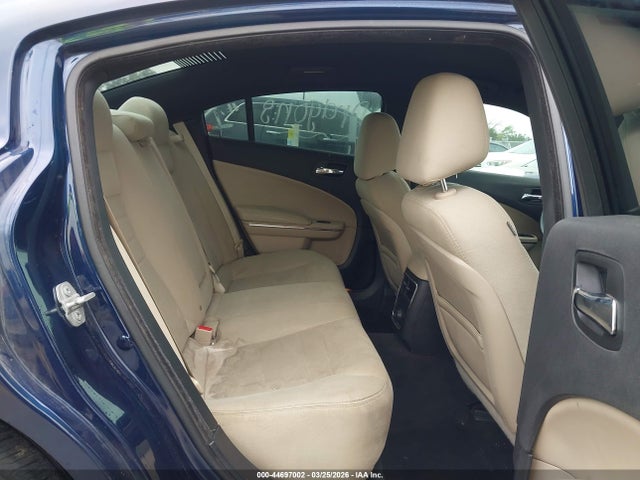 DODGE CHARGER SE - 8