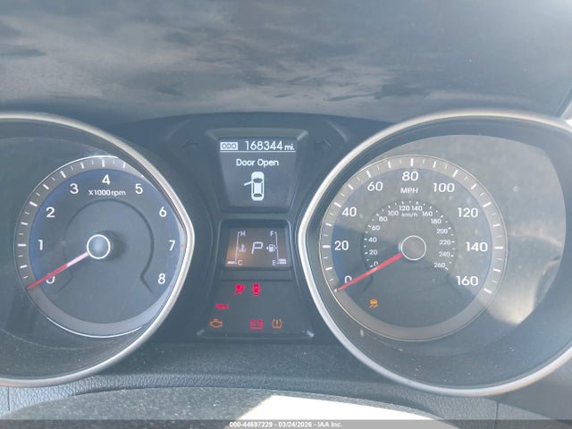 HYUNDAI ELANTRA GT - 7