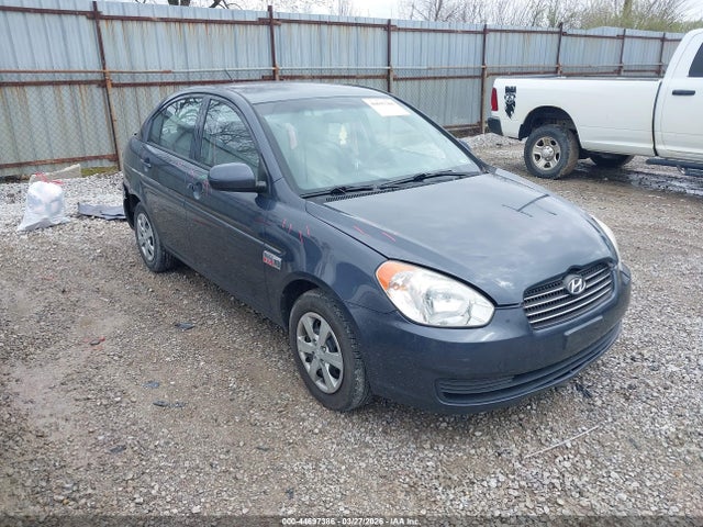 HYUNDAI ACCENT GLS - 1