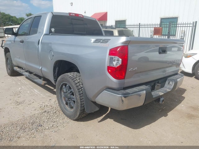TOYOTA TUNDRA - 3