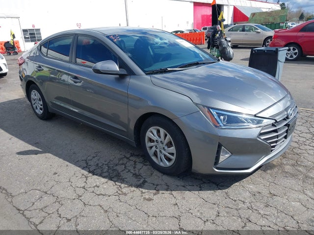 HYUNDAI ELANTRA - 1