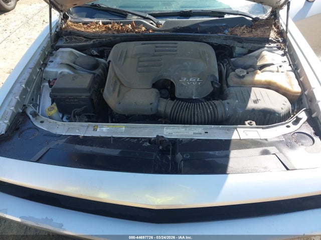 DODGE CHALLENGER SXT - 10