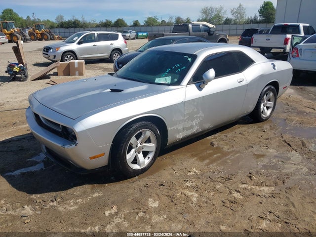 DODGE CHALLENGER SXT - 2