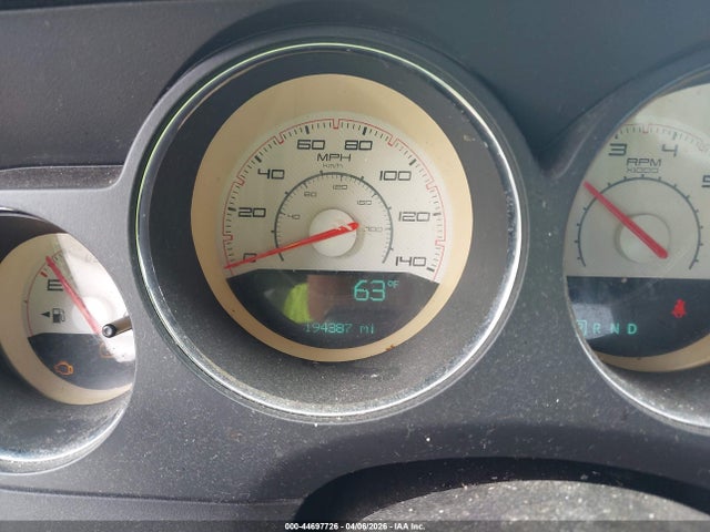 DODGE CHALLENGER SXT - 7