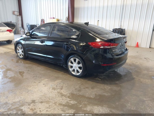 HYUNDAI ELANTRA SE - 3