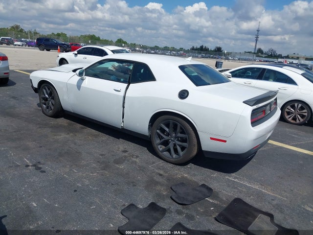 DODGE CHALLENGER GT - 3