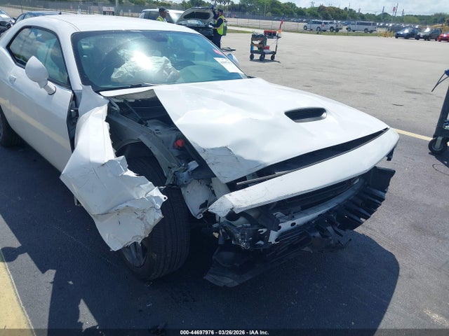 DODGE CHALLENGER GT - 6