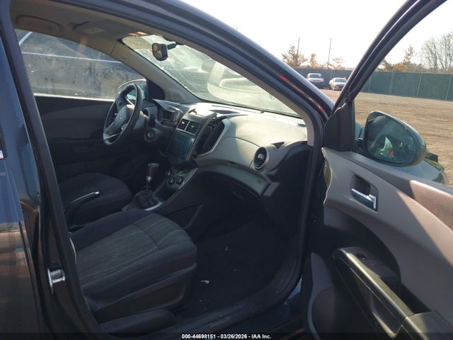 CHEVROLET SONIC LT MANUAL - 5