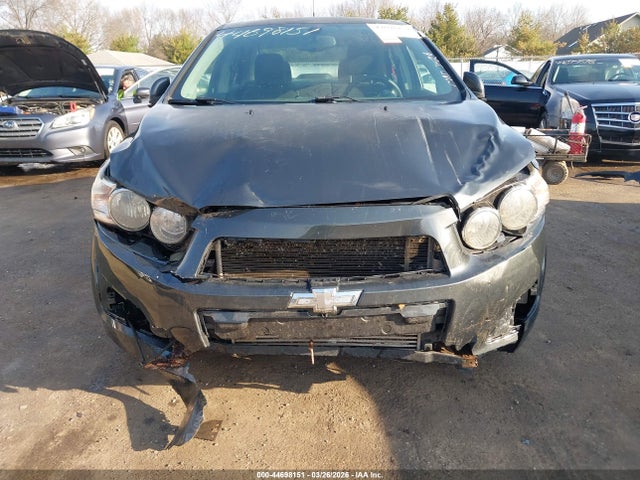 CHEVROLET SONIC LT MANUAL - 6