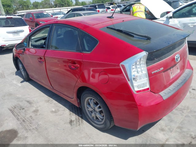 2010 Toyota PRIUS III — фото 3