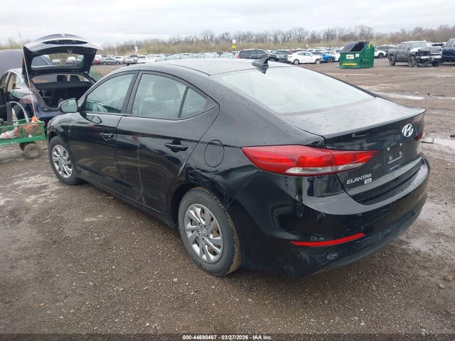 HYUNDAI ELANTRA SE - 3