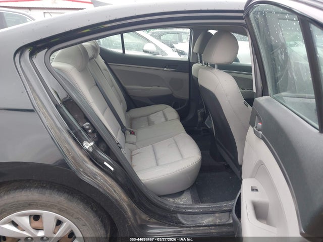 HYUNDAI ELANTRA SE - 8