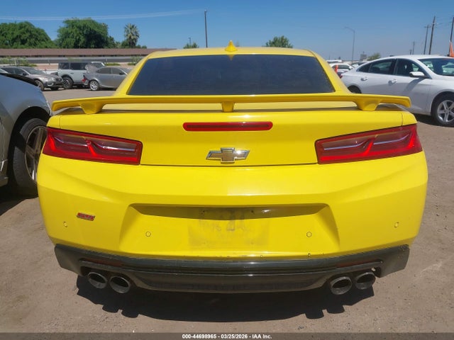2016 Chevrolet Camaro, VIN: 1G1FH1R76G0146110