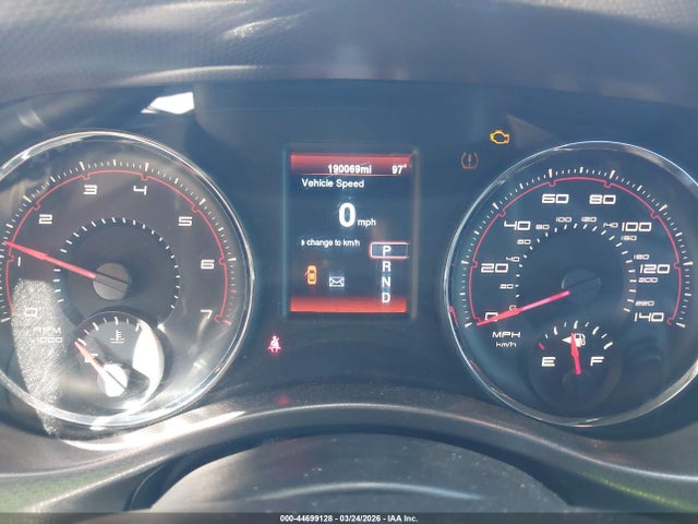 DODGE CHARGER SE - 7