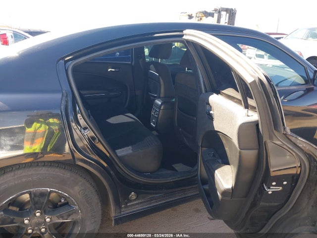 DODGE CHARGER SE - 8