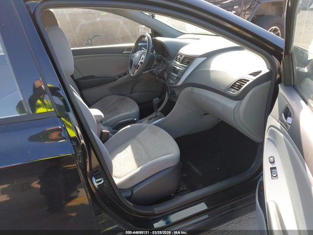 HYUNDAI ACCENT - 5
