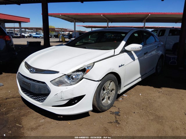 HYUNDAI SONATA HYBRID - 2