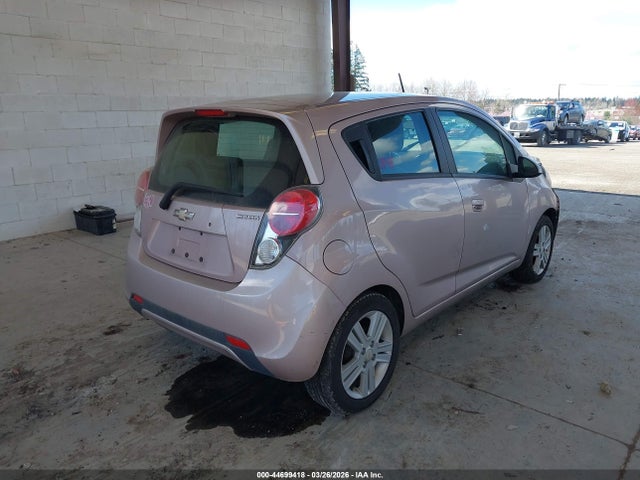 CHEVROLET SPARK 1LT AUTO - 4