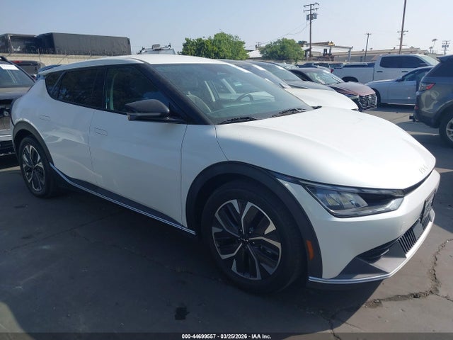 2024 KIA EV6 LIGHT
