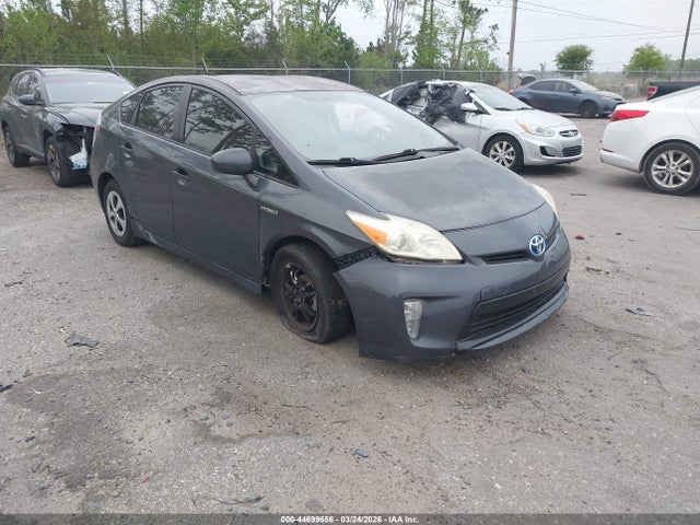 TOYOTA PRIUS - 1