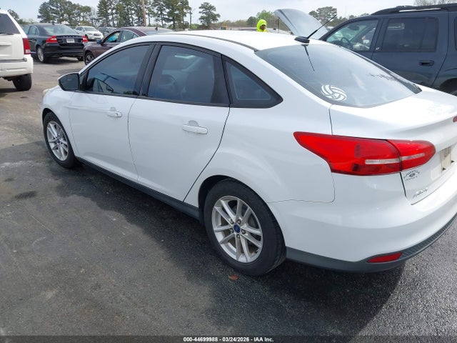 FORD FOCUS SE - 3