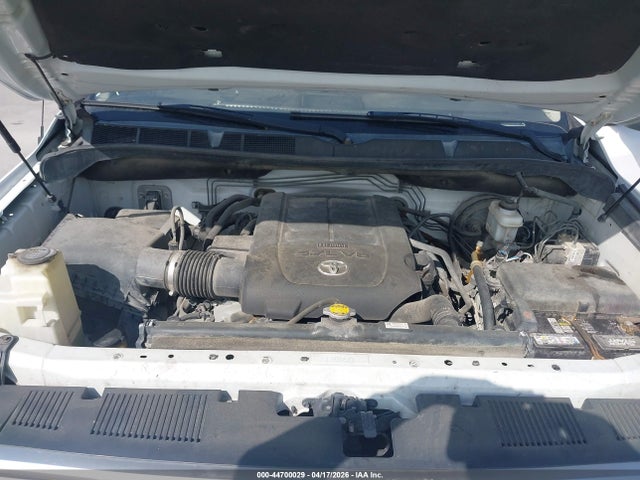 TOYOTA TUNDRA - 10
