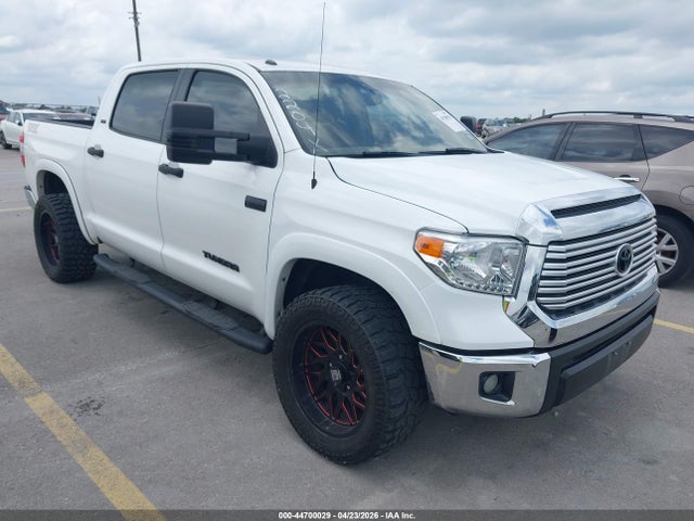 TOYOTA TUNDRA - 1